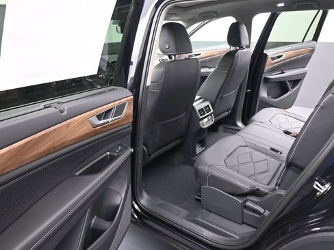 New 2026 Volkswagen Atlas SE FWD image 39