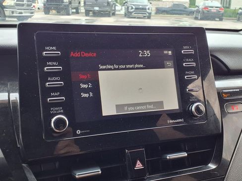 Used 2021 Toyota Camry SE FWD image 12