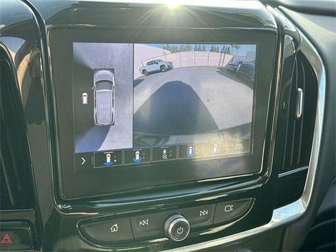 Used 2020 Chevrolet Traverse LT w/ LT Premium Package image 14