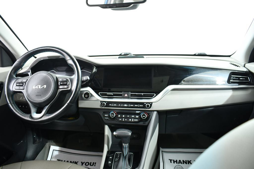 Used 2022 Kia Niro EX Premium FWD image 7