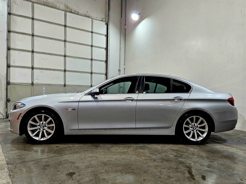 Used 2014 BMW 535d Sedan RWD image 9