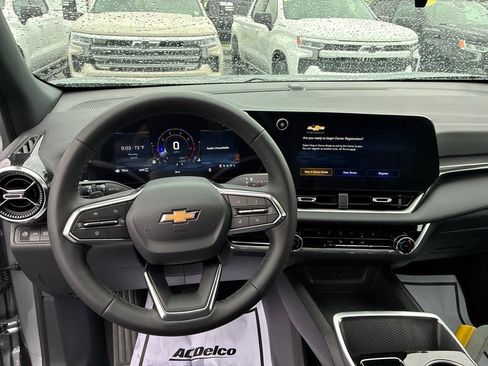 New 2027 Chevrolet Equinox LT AWD/4WD image 3
