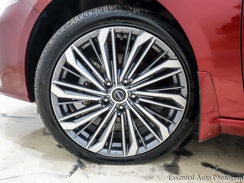 Used 2024 Nissan Altima 2.5 SL image 12