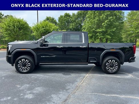 New 2026 GMC Sierra 2500 Denali Ultimate AWD/4WD image 13