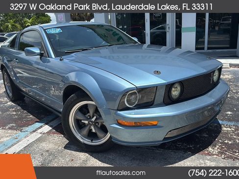 Used 2008 Ford Mustang Premium RWD image 2