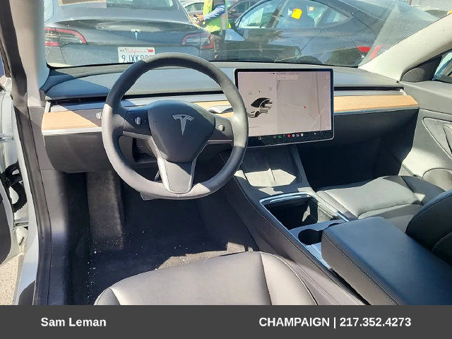 Used 2021 Tesla Model 3 Standard Range Plus RWD image 3