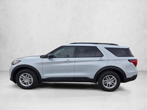 New 2026 Ford Explorer Active image 5