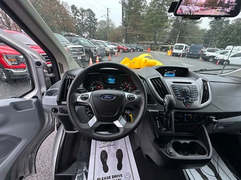 Used 2018 Ford Transit 350 XLT image 26