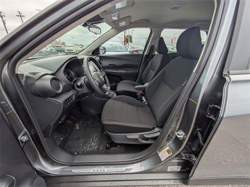 New 2025 Nissan Kicks Play S image 13