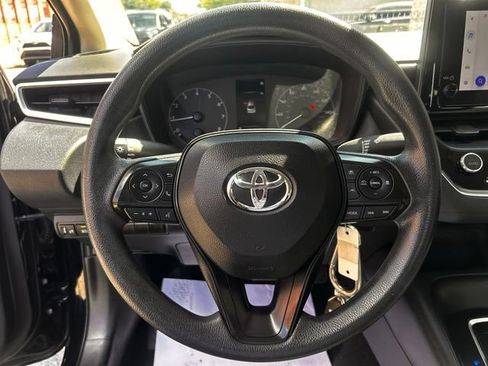 Used 2024 Toyota Corolla LE FWD image 18
