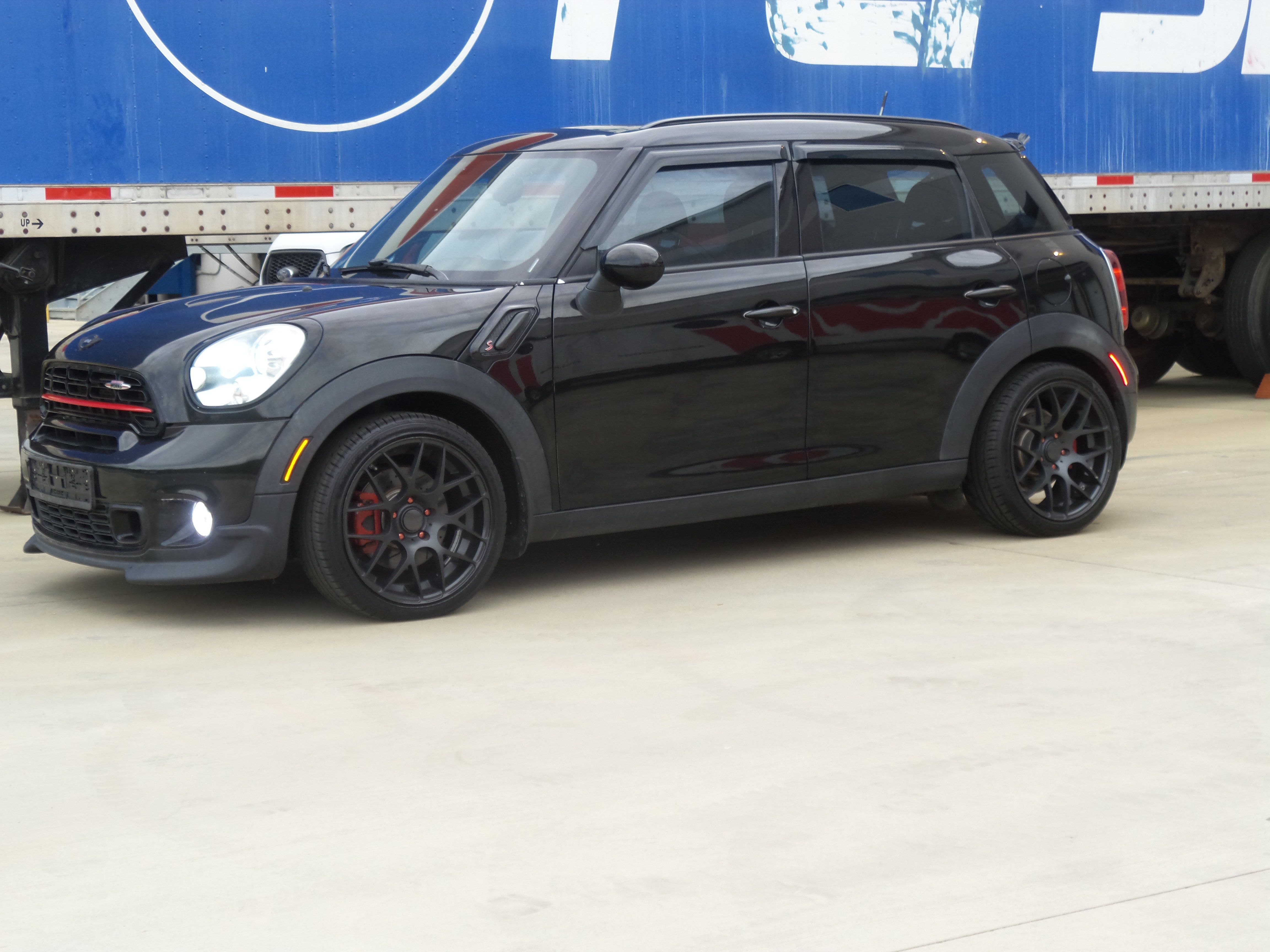 Used 2013 MINI Cooper Countryman S FWD image 2