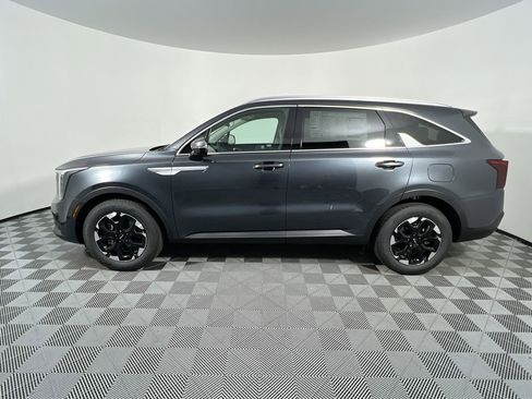 New 2026 Kia Sorento S image 7