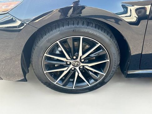 Used 2023 Toyota Camry SE FWD image 33