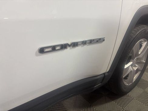 Used 2022 Jeep Compass Latitude AWD/4WD image 6