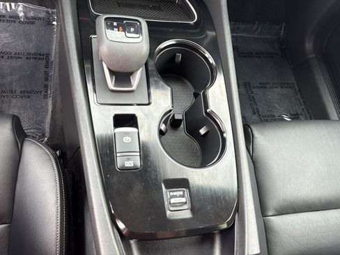 Used 2025 Nissan Rogue SL w/ Tech Package FWD image 28