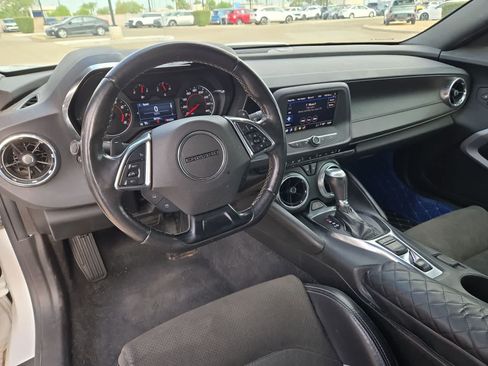 Used 2023 Chevrolet Camaro LT RWD image 10