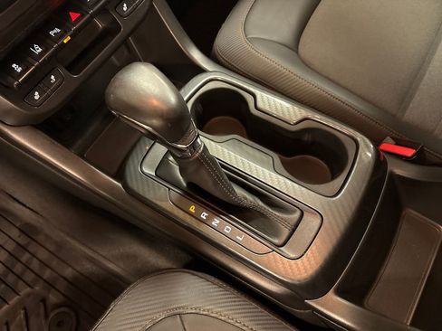 Used 2022 GMC Canyon AT4 AWD/4WD image 25