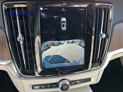 Used 2022 Volvo V90 B6 Cross Country w/ Advanced Package image 20