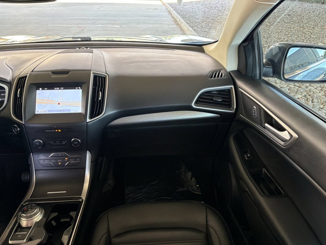 Used 2019 Ford Edge SEL w/ Equipment Group 201A FWD image 13