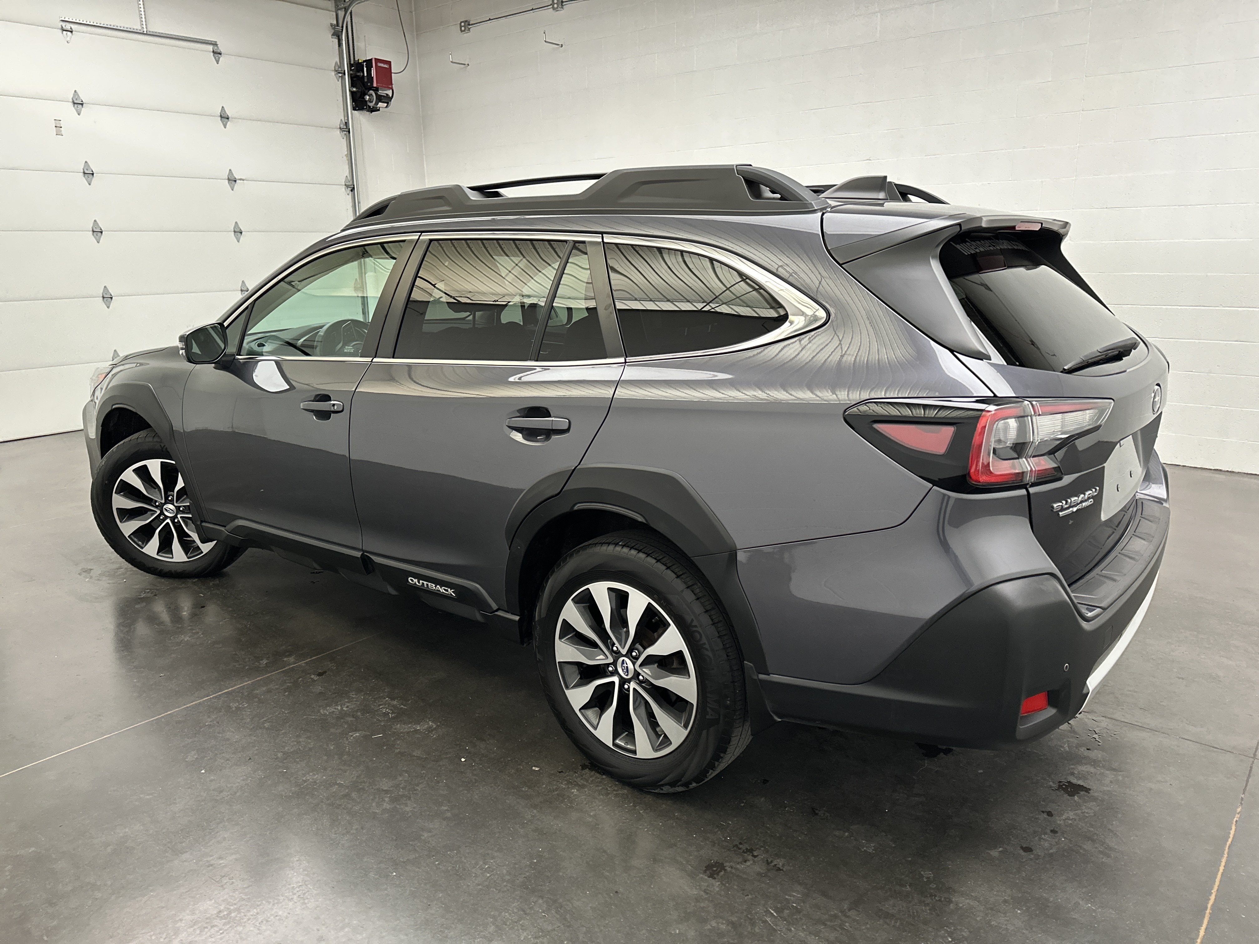 Used 2024 Subaru Outback Limited AWD/4WD image 5