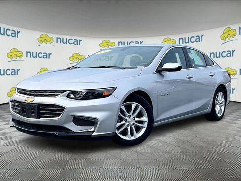 Used 2016 Chevrolet Malibu LT image 3