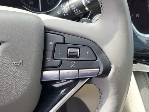 Used 2025 Cadillac XT6 Premium Luxury w/ LPO, Floor Liner Package AWD/4WD image 13