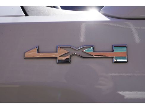 Used 2017 GMC Sierra 1500 4x4 Double Cab image 9