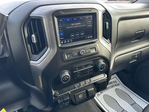 Used 2020 Chevrolet Silverado 1500 Custom w/ Custom Value Package image 11