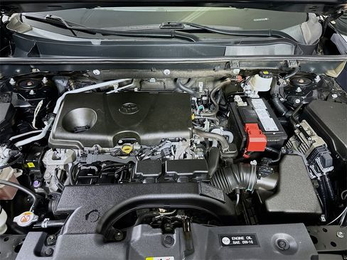 Used 2021 Toyota RAV4 Adventure image 9