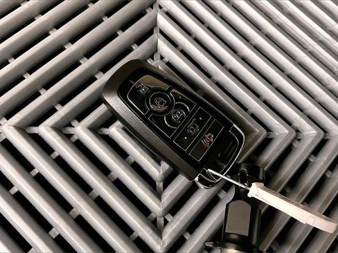 Used 2022 Lincoln Corsair AWD w/ Premium Package image 10