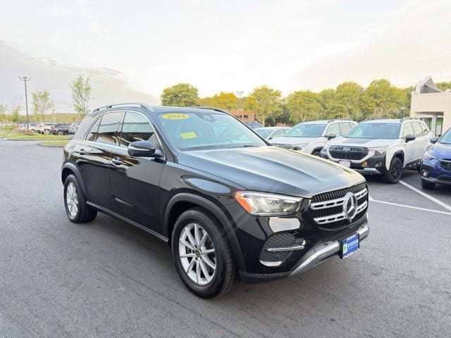 Used 2024 Mercedes-Benz GLE 450e 4MATIC image 4