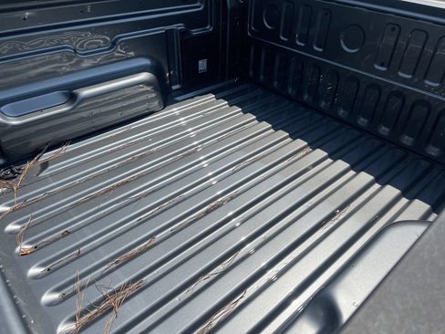 New 2026 Ford Maverick XLT w/ XLT Luxury Package FWD image 19