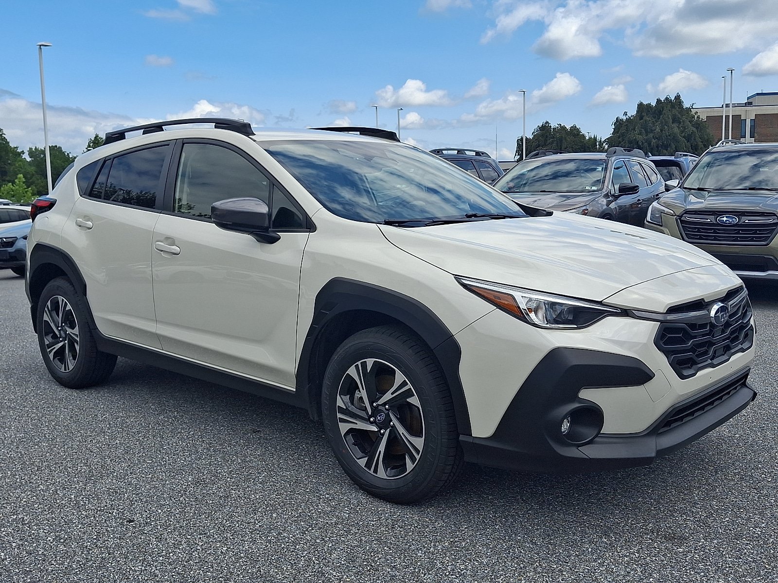Certified 2024 Subaru Crosstrek 2.0i Premium w/ Crosstrek Mirror Package AWD/4WD image 3