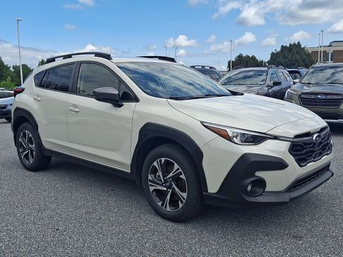 Certified 2024 Subaru Crosstrek 2.0i Premium w/ Crosstrek Mirror Package AWD/4WD image 3
