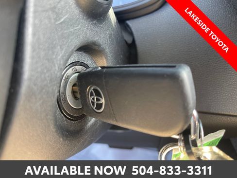 Used 2023 Toyota Corolla LE FWD image 32