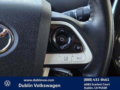 Used 2018 Toyota Prius Prime Premium image 22