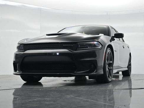 Used 2022 Dodge Charger R/T w/ Blacktop Package RWD image 25