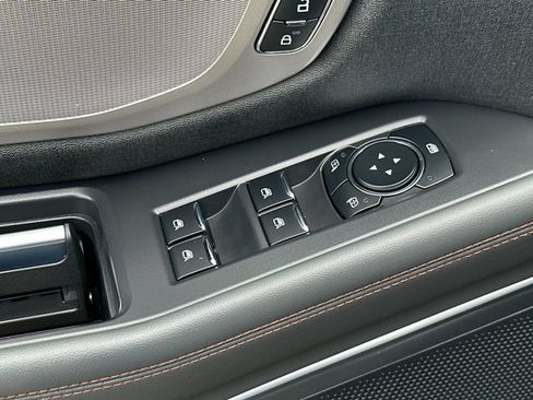 Used 2025 Ford Expedition Active AWD/4WD image 13