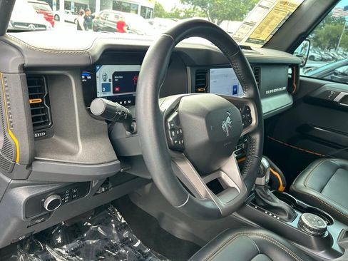 Used 2024 Ford Bronco Badlands w/ Sasquatch Package AWD/4WD image 21