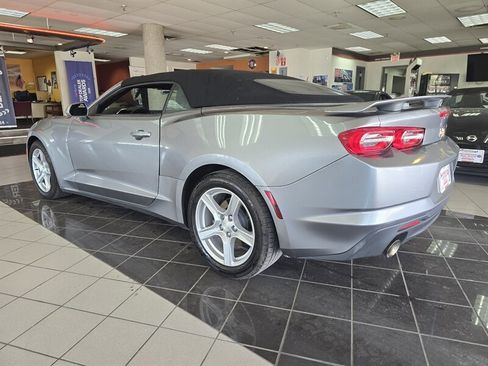 Used 2023 Chevrolet Camaro LT RWD image 13