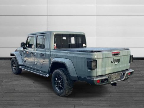 Used 2025 Jeep Gladiator Sport AWD/4WD image 6