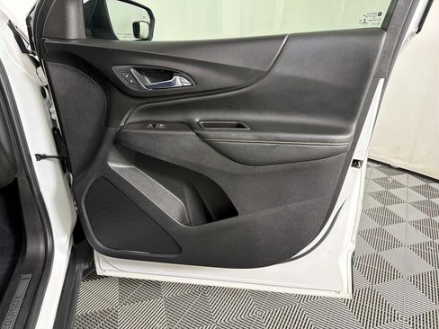 Used 2021 Chevrolet Equinox Premier FWD image 12