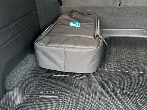 Used 2022 Jeep Wrangler Unlimited Sahara w/ Cold Weather Group image 9