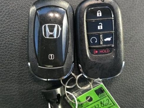 Certified 2024 Honda Pilot Touring image 28