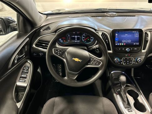 Used 2023 Chevrolet Malibu LT image 27