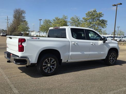 Used 2022 Chevrolet Silverado 1500 LT w/ Protection Package image 2