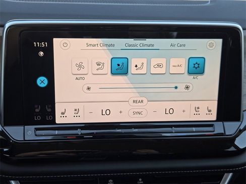 New 2026 Volkswagen Atlas SE image 16