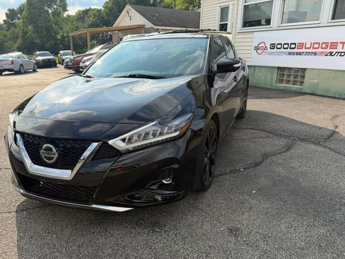 Used 2020 Nissan Maxima SR w/ Sport Mat Group FWD image 1