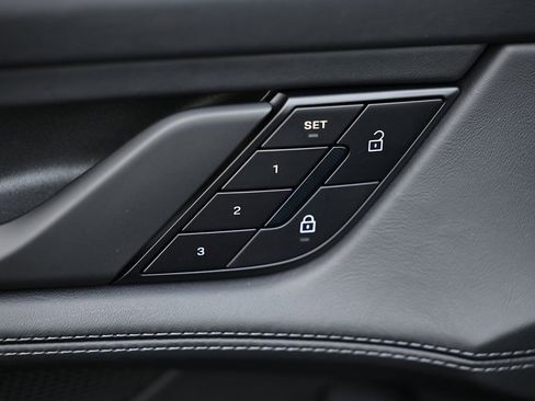 New 2026 Porsche Taycan image 19