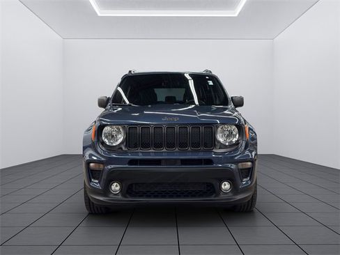 Used 2021 Jeep Renegade Latitude image 1